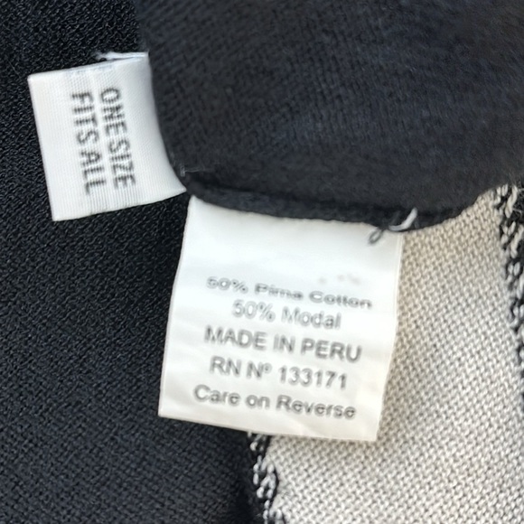 Planet Oversized Long Sleeve Graphic Print Knit Top - Picture 7 of 8